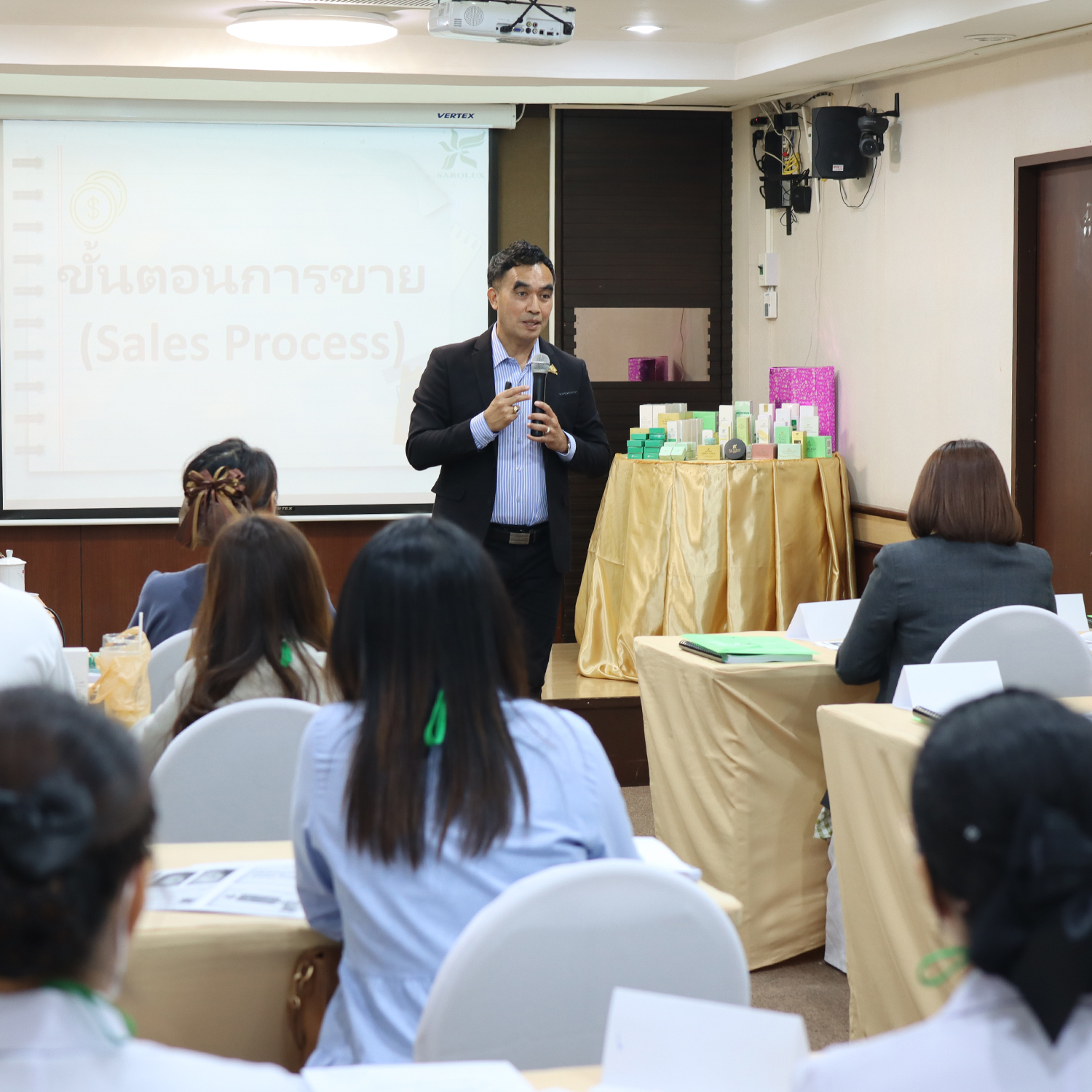 ประมวลภาพการอบรมเชิงปฏิบัติการหลักสูตรการบริหารธุรกิจศูนย์ความงามสะโรรักษ์ รุ่นที่73 ในวันที่ 11 กย.66