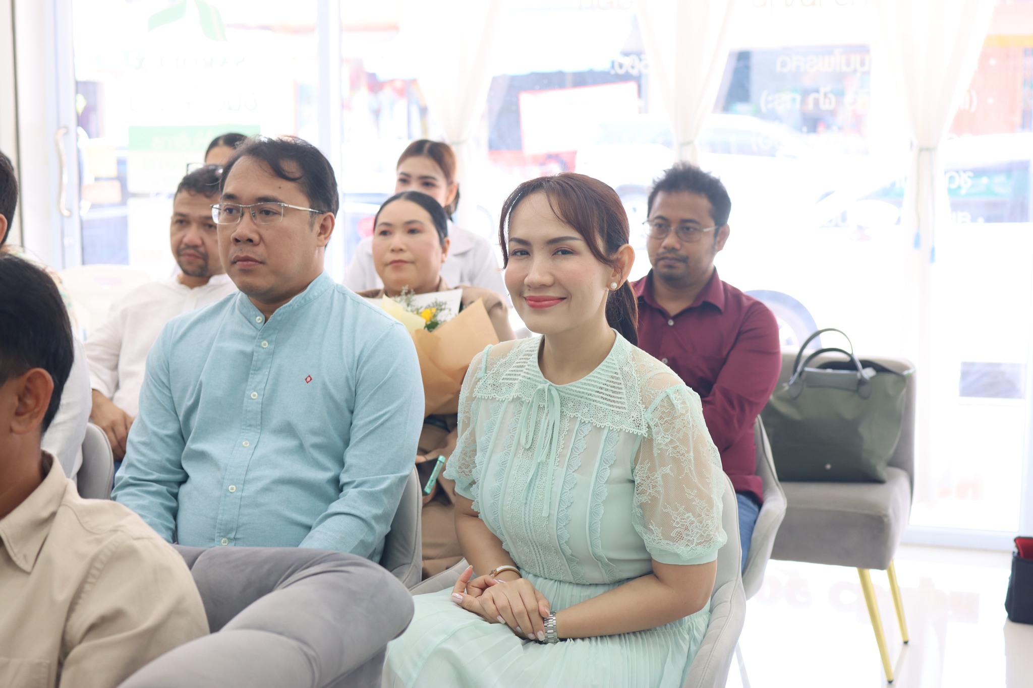 พิธีเปิดศูนย์ความงามสาขา ถนนโฉลกรัฐ จ.สุราษฎร์ธานี
