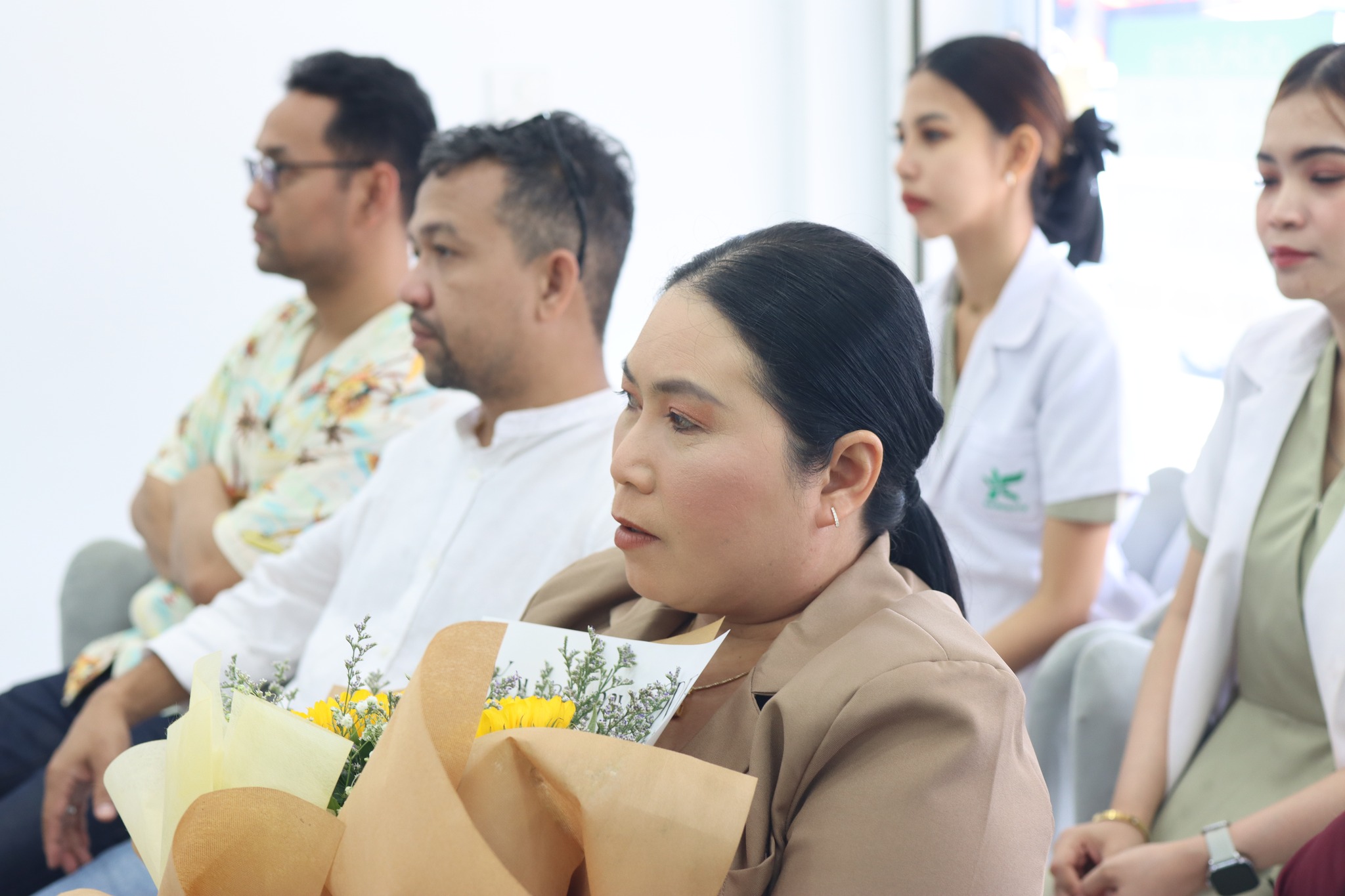 พิธีเปิดศูนย์ความงามสาขา ถนนโฉลกรัฐ จ.สุราษฎร์ธานี