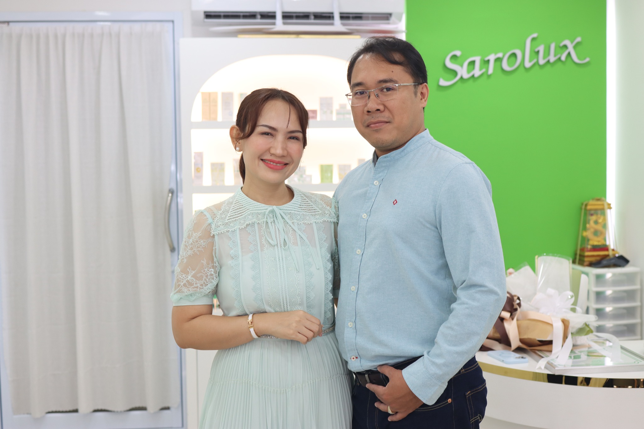 พิธีเปิดศูนย์ความงามสาขา ถนนโฉลกรัฐ จ.สุราษฎร์ธานี