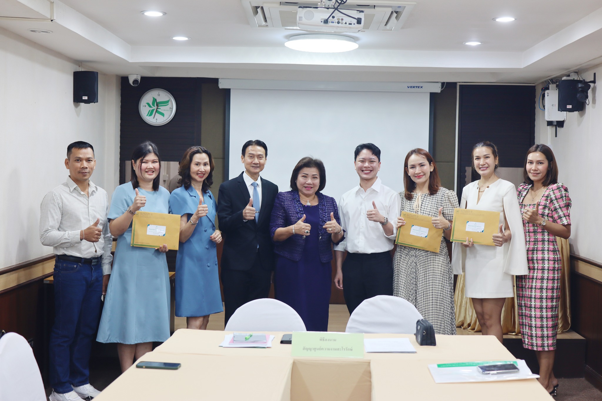 ลงนามทำสัญญาศูนย์ความงามสะโรรักษ์ทั้งหมด 4 ศูนย์