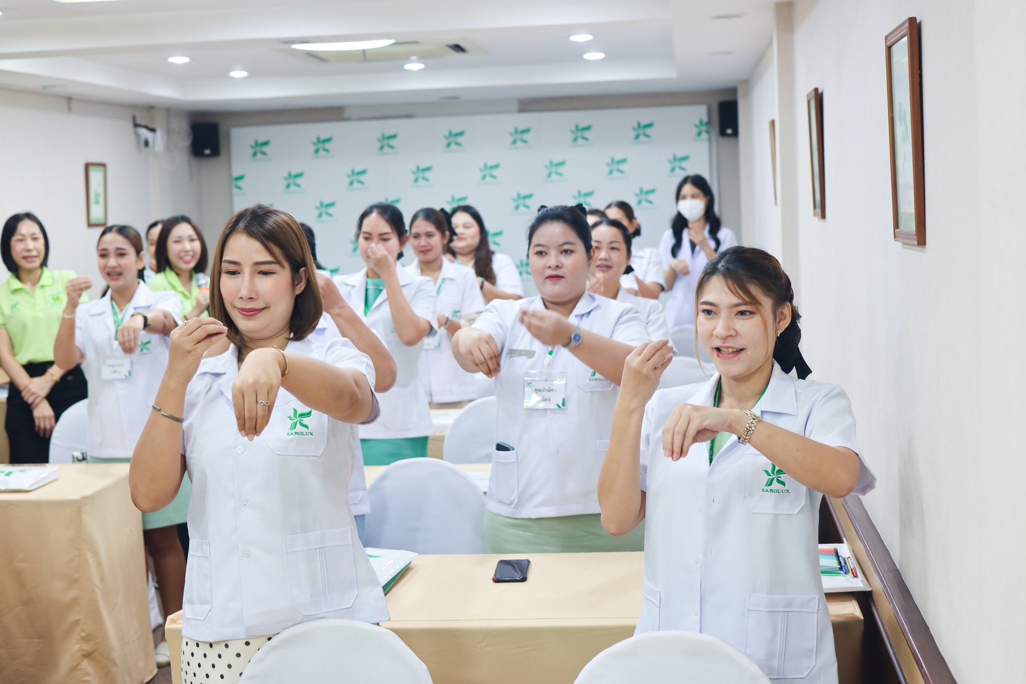 การอบรมเชิงปฎิบัติการหลักสูตรการบริหารศูนย์ความงามสะโรรักษ์ รุ่นที่ 75 วันที่ 17 กันยายน 2568 วันที่ 3