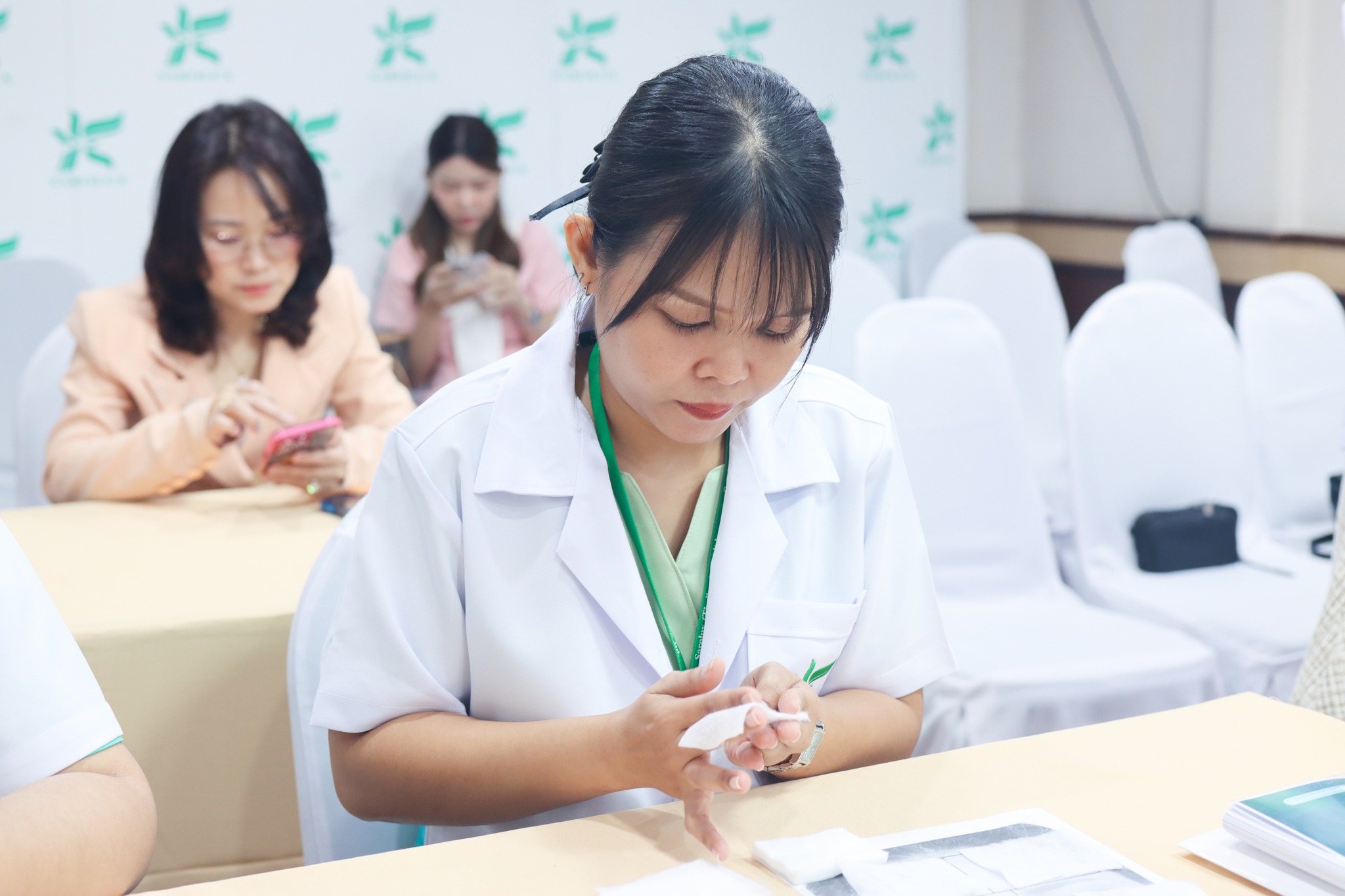 การอบรมเชิงปฎิบัติการหลักสูตรการบริหารศูนย์ความงามสะโรรักษ์ รุ่นที่ 75 วันที่ 17 กันยายน 2568 วันที่ 3