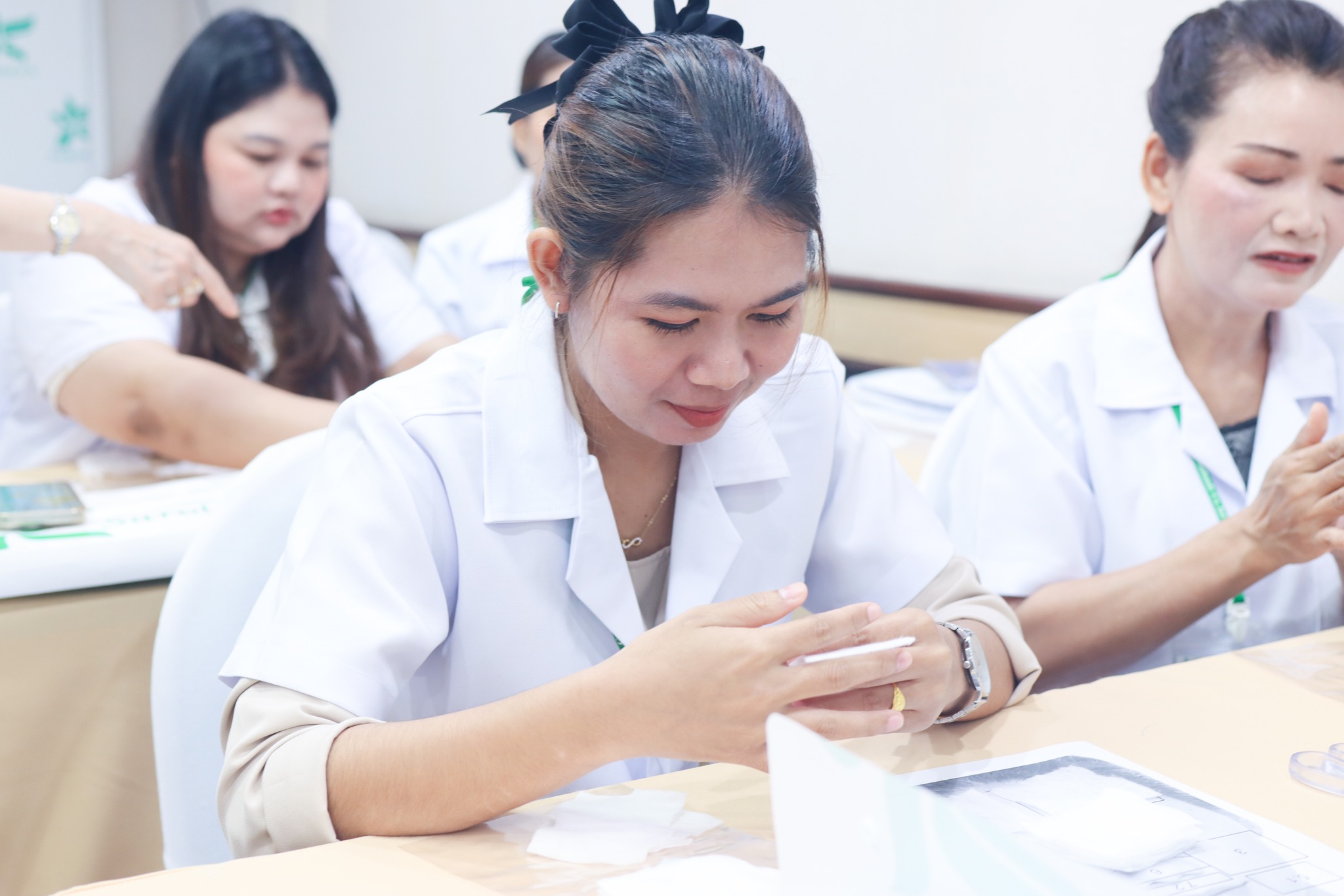 การอบรมเชิงปฎิบัติการหลักสูตรการบริหารศูนย์ความงามสะโรรักษ์ รุ่นที่ 75 วันที่ 17 กันยายน 2568 วันที่ 3