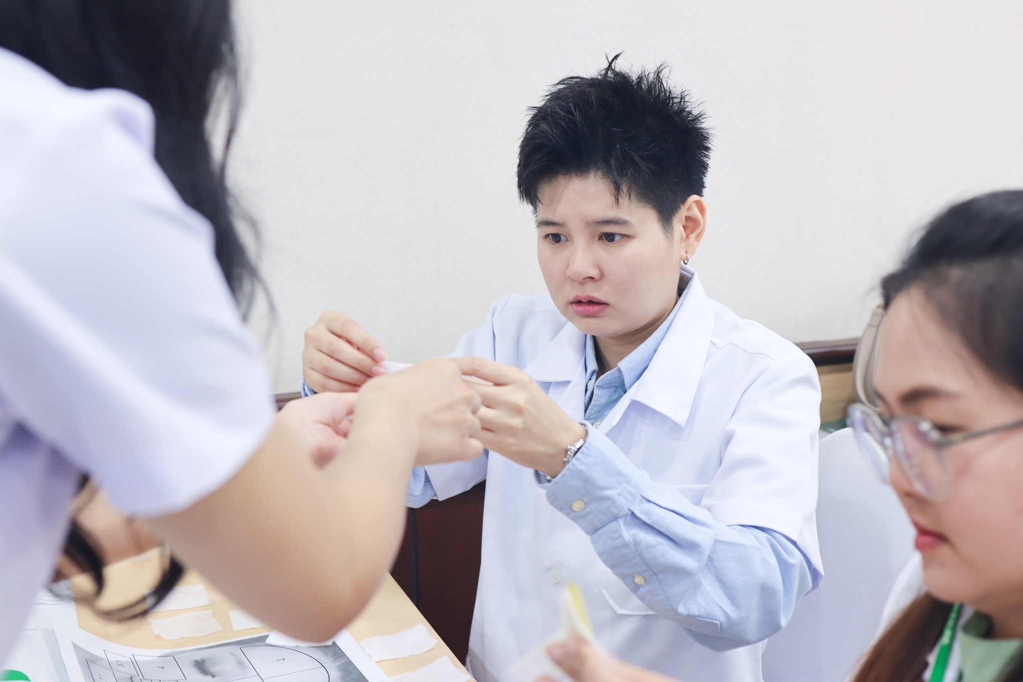 การอบรมเชิงปฎิบัติการหลักสูตรการบริหารศูนย์ความงามสะโรรักษ์ รุ่นที่ 75 วันที่ 17 กันยายน 2568 วันที่ 3