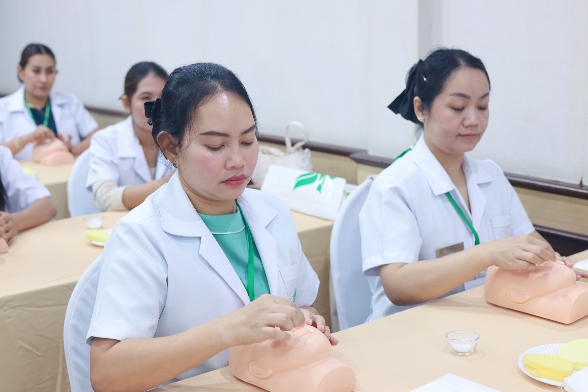 การอบรมเชิงปฎิบัติการหลักสูตรการบริหารศูนย์ความงามสะโรรักษ์ รุ่นที่ 75 วันที่ 17 กันยายน 2568 วันที่ 3