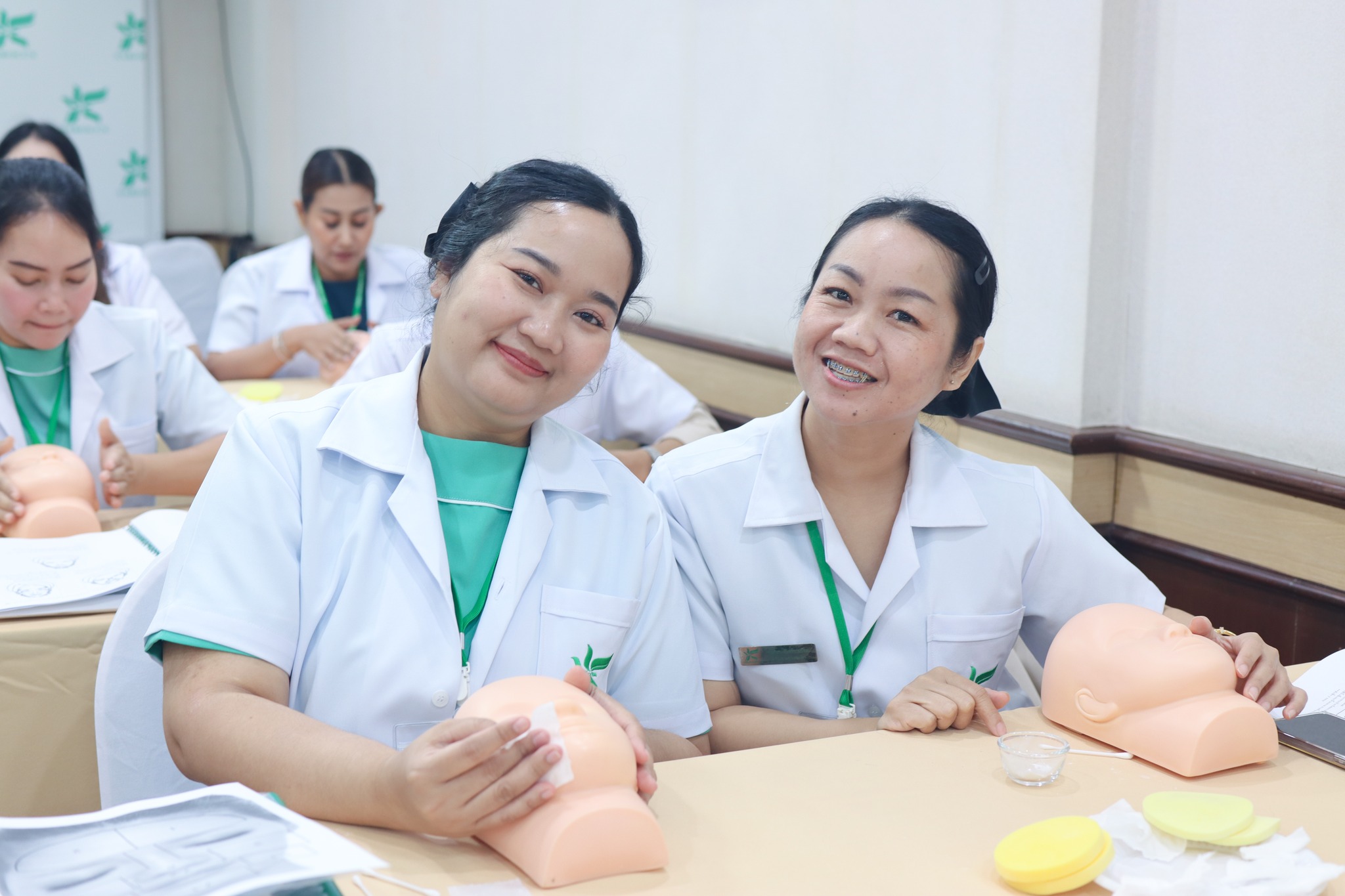 การอบรมเชิงปฎิบัติการหลักสูตรการบริหารศูนย์ความงามสะโรรักษ์ รุ่นที่ 75 วันที่ 17 กันยายน 2568 วันที่ 3