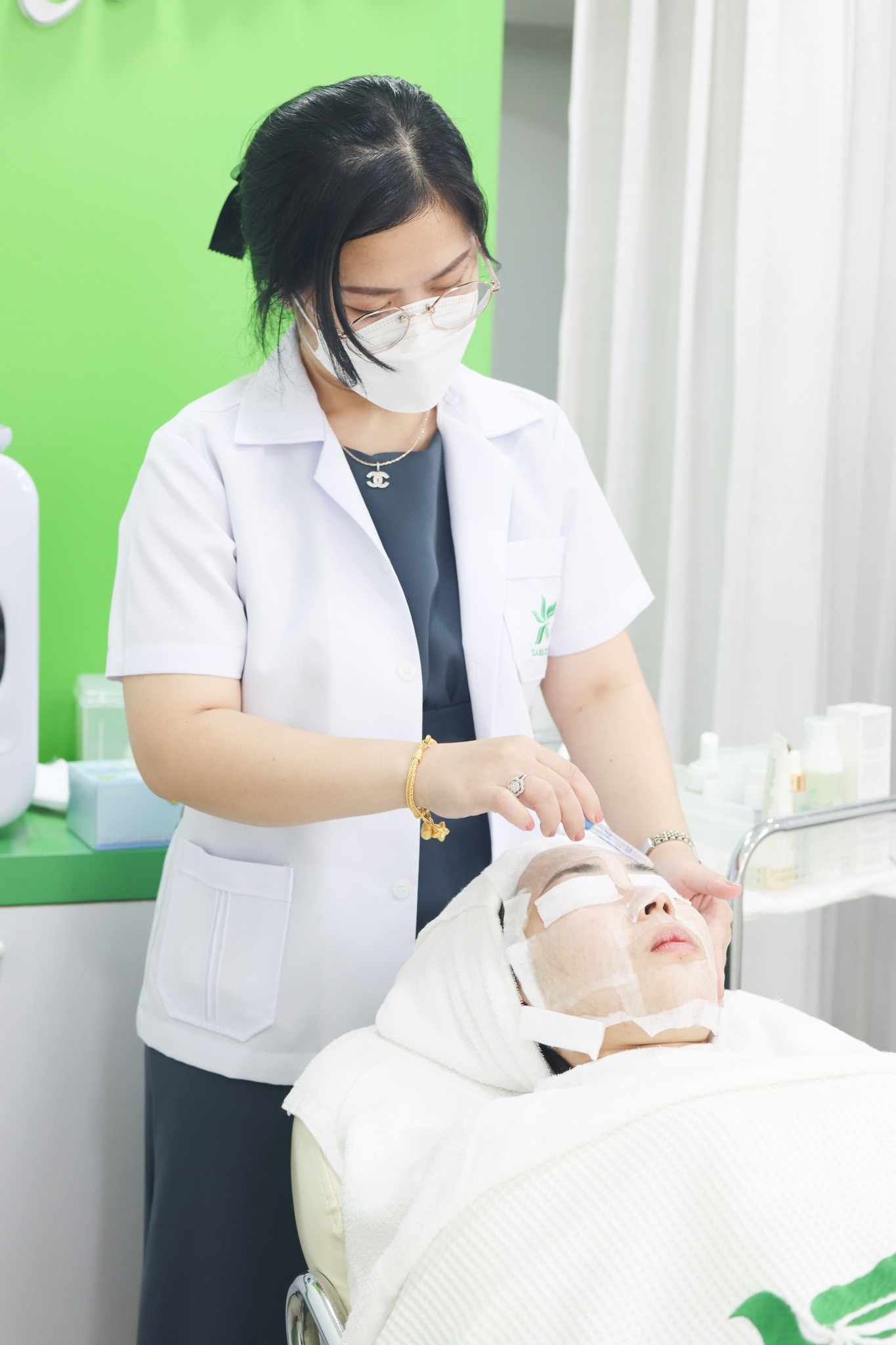 การอบรมเชิงปฎิบัติการหลักสูตรการบริหารศูนย์ความงามสะโรรักษ์ รุ่นที่ 75 วันที่ 17 กันยายน 2568 วันที่ 3
