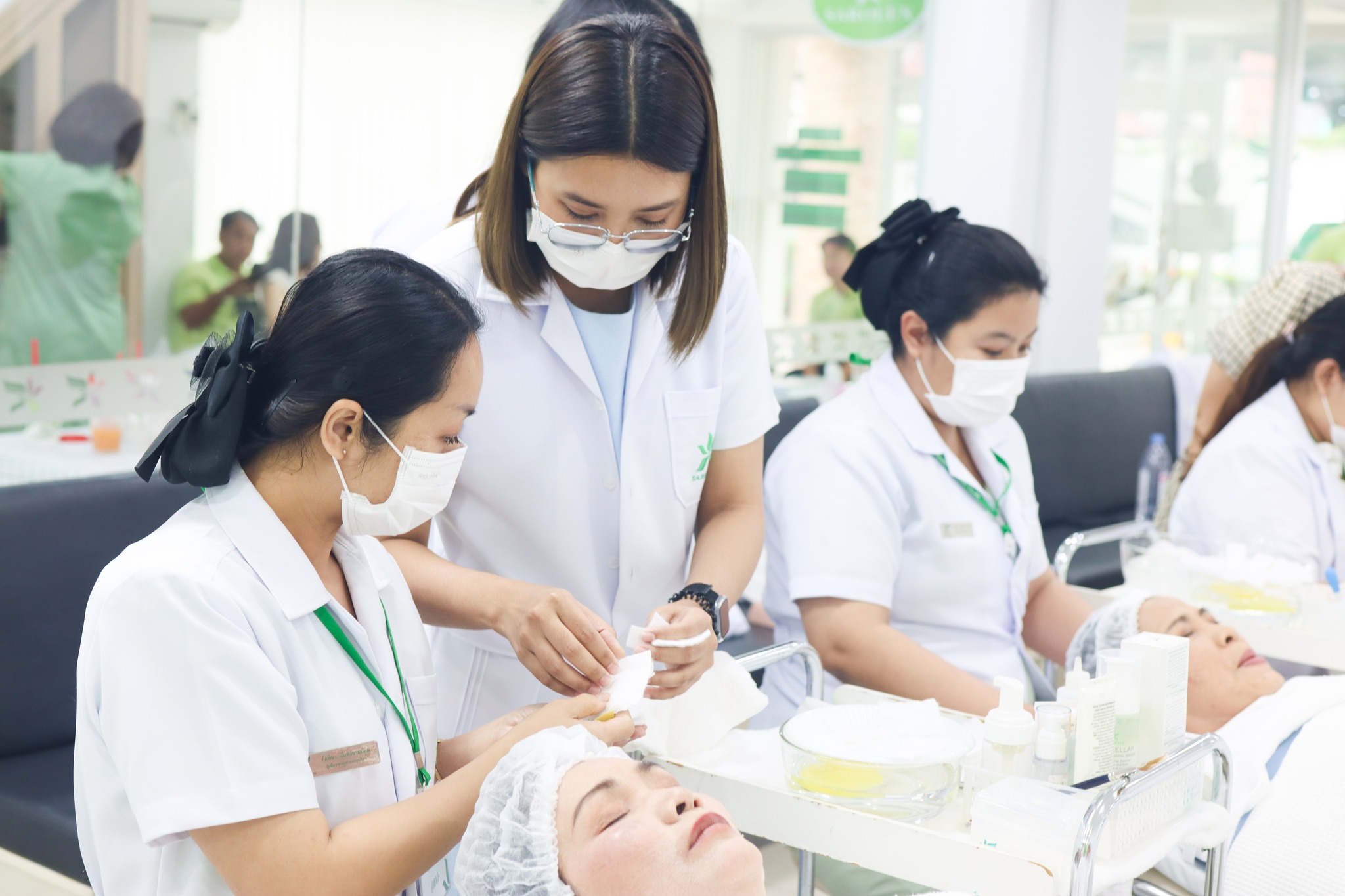 การอบรมเชิงปฎิบัติการหลักสูตรการบริหารศูนย์ความงามสะโรรักษ์ รุ่นที่ 75 วันที่ 17 กันยายน 2568 วันที่ 3