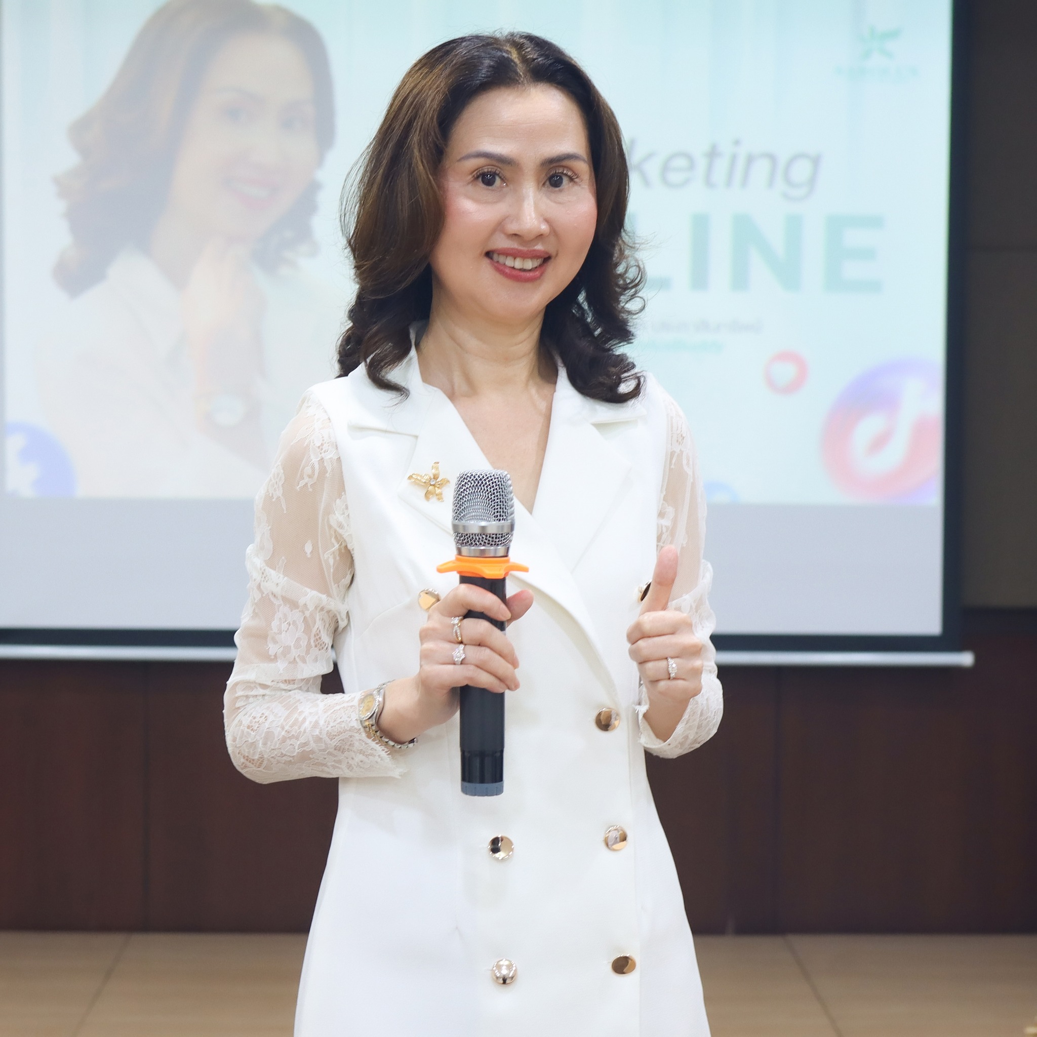 การอบรมเชิงปฎิบัติการหลักสูตรการบริหารศูนย์ความงามสะโรรักษ์ รุ่นที่ 75 วันที่ 18 กันยายน 2568 วันที่ 4