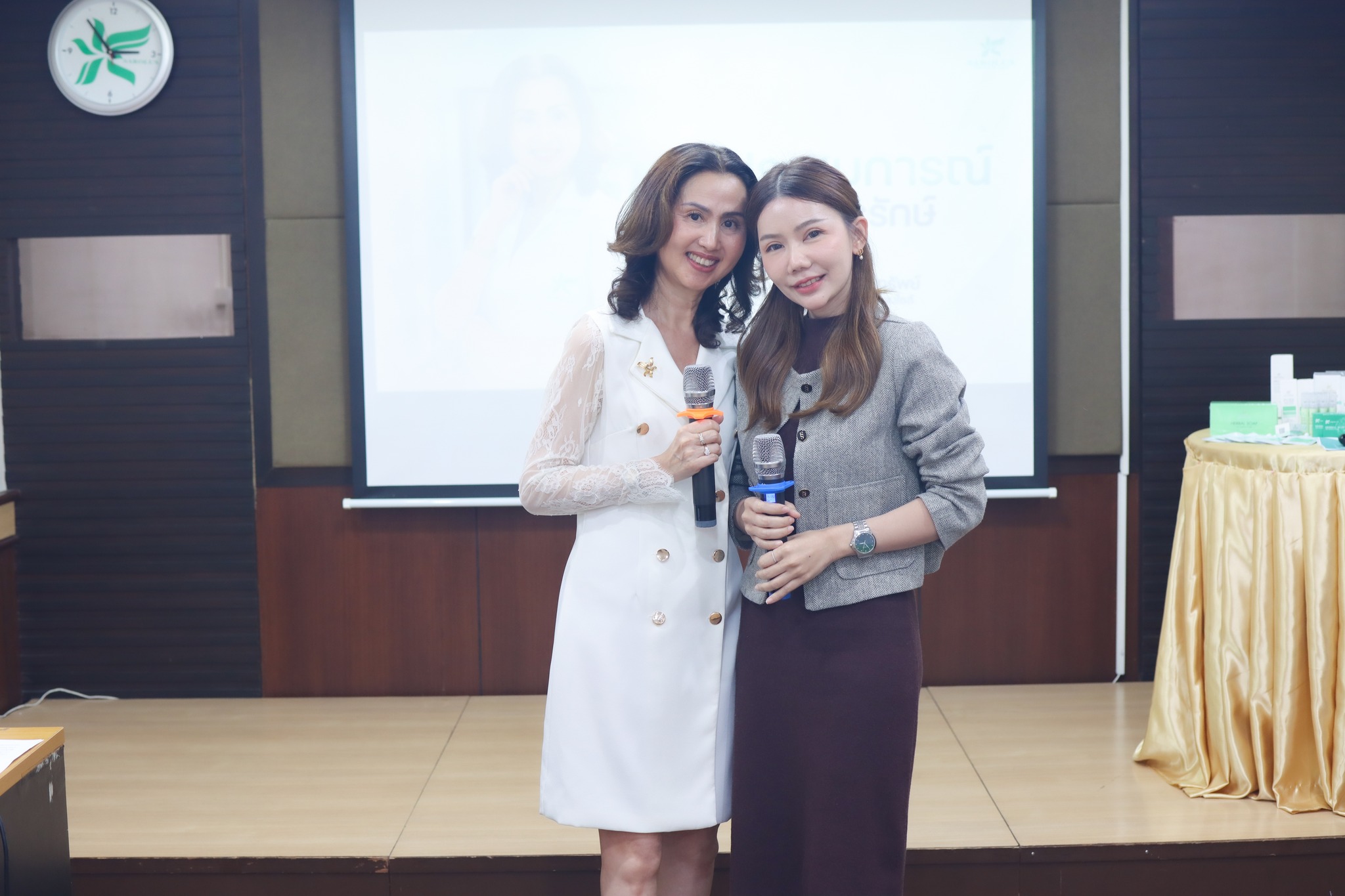 การอบรมเชิงปฎิบัติการหลักสูตรการบริหารศูนย์ความงามสะโรรักษ์ รุ่นที่ 75 วันที่ 18 กันยายน 2568 วันที่ 4