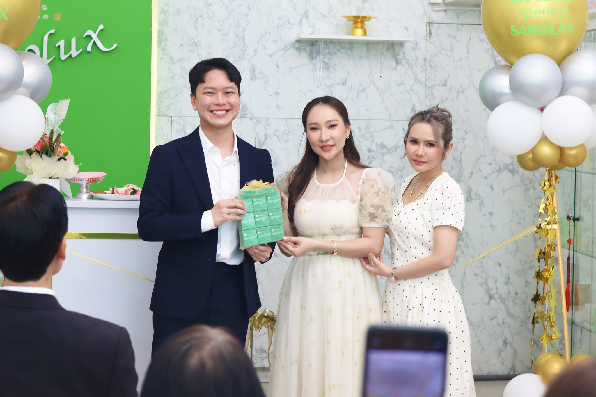 พิธีเปิดศูนย์ความงามสะโรรกษ์สาขาแม่กลอง จ.สมุทรสงคราม