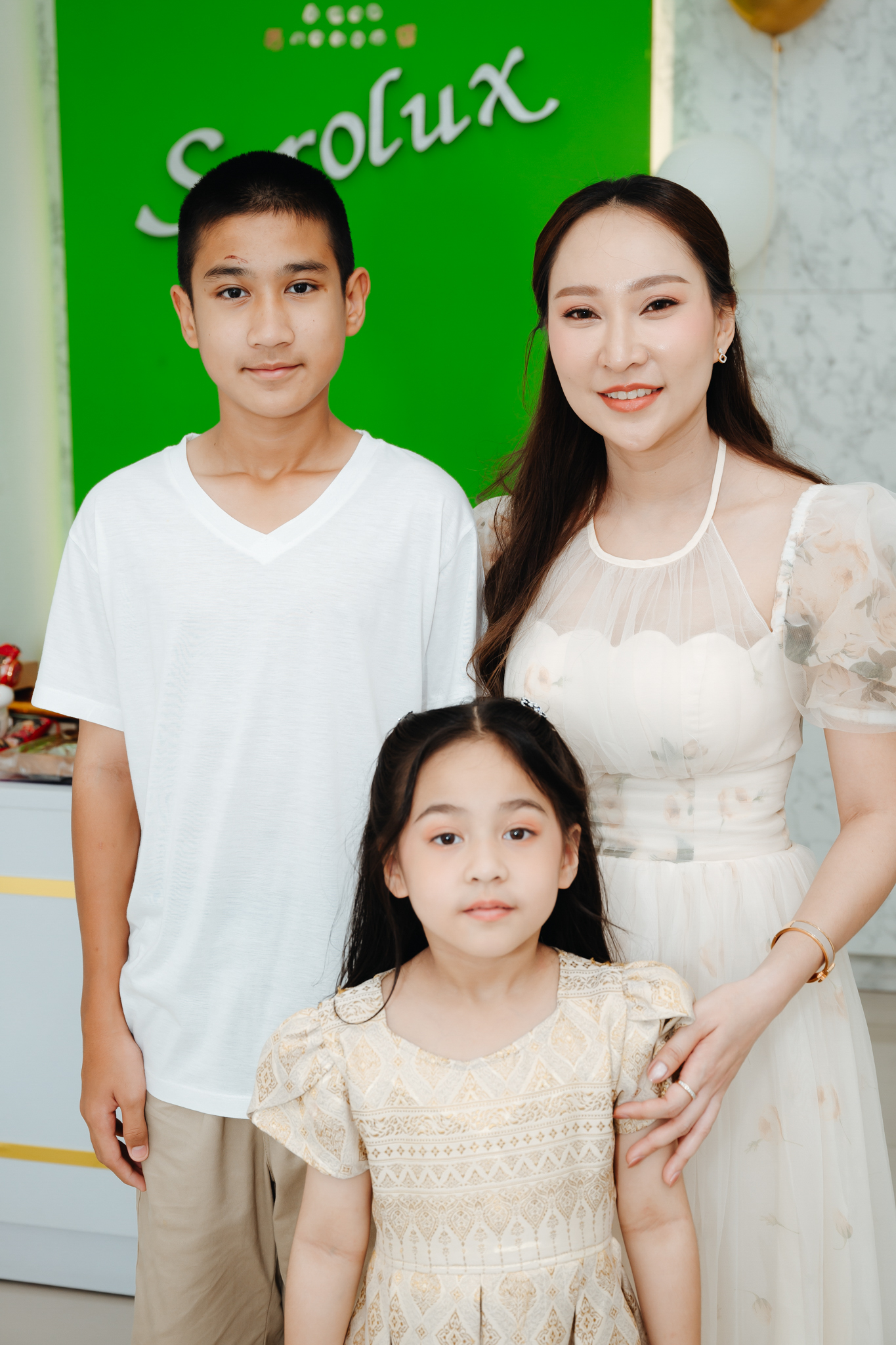 พิธีเปิดศูนย์ความงามสะโรรกษ์สาขาแม่กลอง จ.สมุทรสงคราม